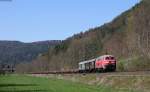 217 012-4 mit zwei Umbauwagen sowie einigen K Wagen bei Neckarhausen 20.4.15