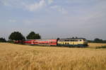 218 460 Faährt einen RE83 von Kiel Hbf nach Lübeck Hbf.