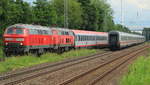 Mit der ÖBB-Garnitur des IC 118 aus Innsbruck kreuzen 218 491-9 und 218 434-9 in Oberesslingen 218 434-2 und eine weitere 218, die mit dem aus DB-Intercity-Wagen bestehenden IC 2013 nach