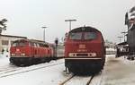 218 135-2 und 218 146-9 am 05.02.1978 im Bahnhof Winterberg