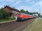 Die 217 470-3 zieht am 21.7.07 einen RE nach Bad Harzburg durch Barnten