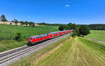 218 415 mit einem RE2 am 15.07.2024 bei Pleisdorf.