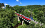 218 403 mit einem RE2 am 15.07.2024 bei Windischeschenbach.