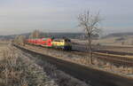 RE 4852 von Regensburg nach Hof mit der beigen 218 446 bei Marktleuthen am 22.01.2025 eingefangen.