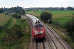 218 156 mit IC 2085 vor Buchloe (21.08.2007)