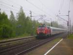 218 326-7 fhrt mit dem IC nach Westerland. Elmshorn, 05.07.08, 6:35 Uhr