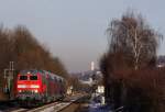  Unsr neie Schdahrlogg  ( kbs753  im Sdbahnforum) ist die 218 496-8, die vor ein paar Tagen mit neuem Anstrich aus dem Norden zurckgekommen ist, Oberzell, 05.01.11