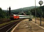 218 150-1 mit RE 3469 Essen-Warburg auf Bahnhof Brilon Wald am 17-07-1996.