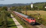 218 432-2 und 495-0 mit dem Lr 91651 (Freiburg Gbf-Freiburg (Brsg) Hbf) bei Denzlingen 25.9.11