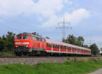 IRE 4207 (Ulm-Friedrichshafen-Lindau), aufgenommen zwischen Weingarten und Ravensburg an der Sdbahn (KBS751). Der Zug fhrt in den Sommermonaten mit einem 5ten n-wagen, im Winter reichen 4 aus (15.09.2012)