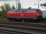 Nachdem 218 374 die Kurswagen aus Heringsdorf am 25.Juli 2009 nach Stralsund gebracht hatte,stand die Lok bis zur ihrer Rckleistung am Gterboden.