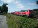 Drei zwei 218 sind auf dem weg zur Tankstation nahe dem Bahnhof Westerland auf Sylt.