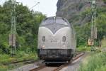 Nachschu der V270-09 (ex 221 121) bei Leutesdorf. Das Bild entstand am 09/07/2011.