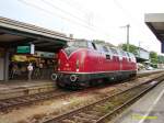 221 135-7 in Rosenheim anllich der 150 Jahr Feier der Maximilianbahn..