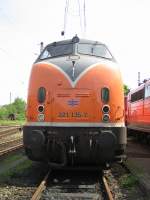 221 135-7 - V200 der Bocholter Eisenbahn GmbH mal wieder im alten Heimatbahnhof Oberhausen-Osterfeld Sd am 09.05.2009 