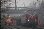 SGL V270.10 (221 124) war am 29.3.13 mit einem Schotterzug in Dsseldorf-Rath im Einsatz.