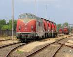 Auf dem Außengelände des Bahnbetriebswerks Bremen Sebaldsbrück konnte man in der Ferne unter anderem 221 117-5 sehen. Aufgenommen am 14.06.2014 am Tag der offenen Tür zum 100-jährigen Jubiläum.