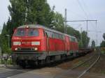 Diesel-Doppel 225 109-8 und 225 001-1 mit Stahlzug auf der Nokia  Bahn nach Hagen.(07.08.2008)