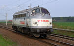 227 002 der Strabag rollte am 04.04.17 Lz durch Rodleben Richtung Roßlau.