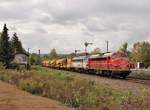 Am 13.10.20 fuhren 227 007 und 227 008 einen Bauzug nach Pirna. Hier ist der Zug in Pößneck oberer Bahnhof zu sehen.