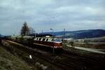 18.März 1993 Bf. Martinroda 228 662-3 ( Bw UA = Arnstadt ) mit N 14731 nach Ilmmenau Bild 3