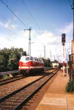 BR 118 (ex V 180 der DR) in Erfurt Hbf, hier am 18. 7. 1992 (vom Dia)