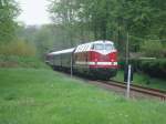 Als Schlulok fuhr 118 770,am 12.Mai 2013,von Lauterbach Mole nach Bergen/Rgen am Bahnbergang bei Pastitz vorbei.