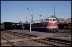 DR 118750 vor einem Personenzug nach Bautzen am 2.5.1990 um 16.10 Uhr im Bahnhof Bischofswerda.