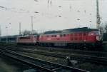 232 264 und eine 155er im Schlepp im Januar 1998 in Berlin Grunewald.