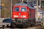 D-DB 232 703-9 fuhr am 08.03.25 durch den Haltepunkt  Lübeck-Dänischburg IKEA (ALD A).