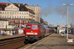 Die letzten planmigen Reisezugeinstze der Baureihe 232 sind noch bis Juni 2012 der Eurocity 178 und der Eurocity 179 von Szczecin Głwny nach Praha hl.n. (und umgekehrt),jeweils im Abschnitt zwischen Angermnde und Szczecin. 232 358-2 steht ungeachtet davon am 26.02.2012 mit dem EC 179 nach Praha hl.n. in Szczecin Głwny zur Abfahrt bereit.