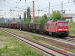 Br 232 443-2 auf dem Weg zum Rostocker Seehafen. 27.6.06