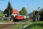 Dieselpower im Elbtal. Wegen Knödelmangel zieht die Ludmilla 232 254-3 mit einem Containerzug Richtung Tschechien bei Kurort Rathen am 25.04.2014.