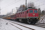 Hier zusehen ist 232 690 mit einem Sonderzug am 2.12.23 kurz vor dem Bahnhof Niederwiesa Richtung Dresden.