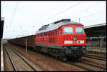 Mit 2334500-6 machte der Lokführer am 1.6.2007 im Bahnhof Berlin Schönefeld Pause auf dem Mittelgleis.