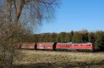 233 043 mit einem Leer-Kohlezug vor Haag a.d. Amper (19.02.2008)