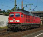 233 204-7 rauschte Lz am 21.08.2010 durch Hamburg-Harburg.