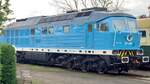 233 450 D-TFR (Traktion4Rent)  Blue Lady  im Eisenbahnmuseum Leipzig, aufgenommen am 15.4.24 vom Eingang der Kleingartenanlage neben dem Museum.

2018 Abstellung beim Stillstandsmanagement Chemnitz, 
in den 2020er Jahren an an Evroinjenering EOOD, Stara Sagora (Bulgarien) als  07-450 , im Dezember 2023 an T4R - Traktion4Rent GmbH und im März 2024 Vermietung an BBG - Bahnbetrieb Gera GmbH, wo sie auch einige Tage vor dem Lokschuppen stand.