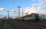 242 001 der Press war am 5.3.19 mit einem Schleifzug auf dem Weg aus dem Norden  an die Mosel, als er etwa gegen 17 Uhr den Abzweig Ruhrtal in Duisburg durchfuhr.