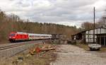 245 025 mit IC 2152 zu sehen am 17.03.19 in Kraftsdorf.