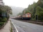 V300.2 (ex 250 010) der HVLE mit Gterzug in Rbeland (14.10.2006)