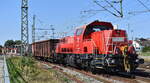 DB Cargo AG, Mainz mit ihrer  261 041-8  (NVR:  92 80 1261 041-8 D-DB ) hat vom Gleisanschluss Gewerbegebiet Industriehafen Roßlau beim Bahnhof Rodleben einige Hochbordwagen mit Stahlschrott auf