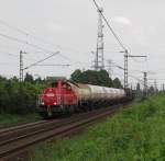 261 075-6 zieht am 02. August 2012 eine kurze bergabe durch Hannover-Ahlten in Richtung Misburg.