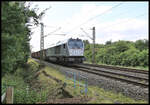 EHB Maxima CC40 ist hier mit einem Leerzug von Georgsmarienhütte zum Hafen Osnabrück unterwegs.
Die schwere Lokomotive war hier am 14.8.2024 im Schrott Pendel Einsatz zwischen Hafen Osnabrück und Stahlwerk Georgsmarienhütte unterwegs. Hier hat der Zug gerade den Bahnhof Hasbergen um 14.39 Uhr in Richtung Osnabrück verlassen.