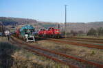 Fast eine ländliche Idylle: 265 021 mit 265 021 am 21.01.2025 am Bf. Philippsthal-Heimboldshausen.