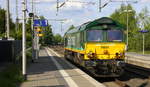 Die Class 66 PB01 von der Rurtalbahn-Cargo kommt als Lokzug aus Neuss nach Aachen-West und kommt aus Richtung Mönchengladbach-Hbf,Rheydt-Hbf,Wickrath,Beckrath,Herrath und fährt durch Erkelenz in Richtung Baal,Hückelhoven-Baal,Brachelen,Lindern,Süggerath,Geilenkirchen,Frelenberg,Zweibrüggen,Übach-Palenberg,Rimburg,Finkenrath,Hofstadt,Herzogenrath, Kohlscheid,Richterich,Laurensberg,Aachen-West. 
Aufgenommen vom Bahnsteig 1 in Erkelenz.
Bei schönem Frühlingswetter am Abend vom 12.5.2017.