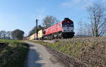 Die Class 66 DE6311  Hanna  von Crossrail   kommt die Gemmenicher-Rampe herunter nach Aachen-West mit einem langen MSC-Containerzug aus Antwerpen-Berendrecht(B) nach  Germersheim(D).