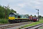 Class 66 trifft auf Uerdinger Schienenbus und belgische Formsignale.