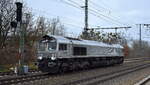 EGP – Eisenbahngesellschaft Potsdam mbH, Wittenberge [D] mit der aktuell angemieteten Claas 66  DE 669  [NVR: „92 80 1266 069-4 D-BRLL“] am 29.11.24 Höhe Bahnhof Golm (Potsdam).