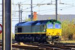 Die Class 66 PB20 von Ascendos Rail Leasing rangiert in Montzen-Gare(B).
12.11.2011
